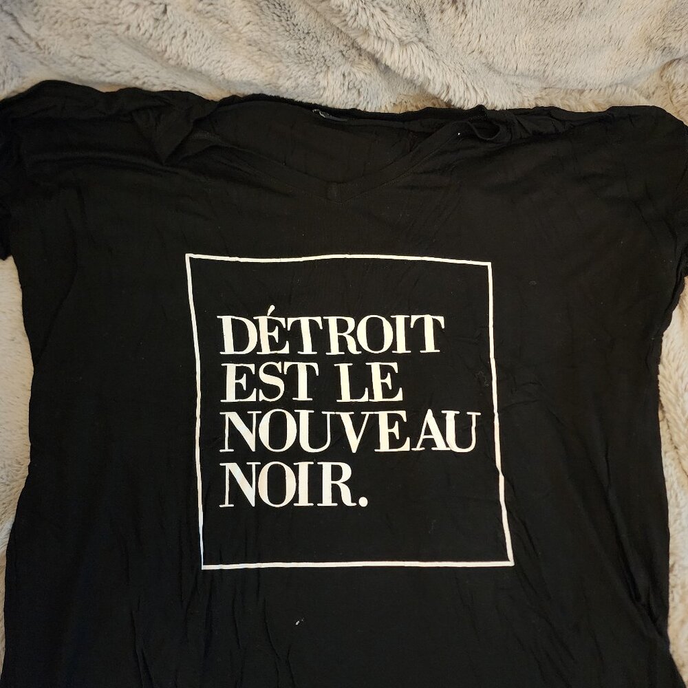 Black Graphic Tee - size Medium, Modal/Cotton